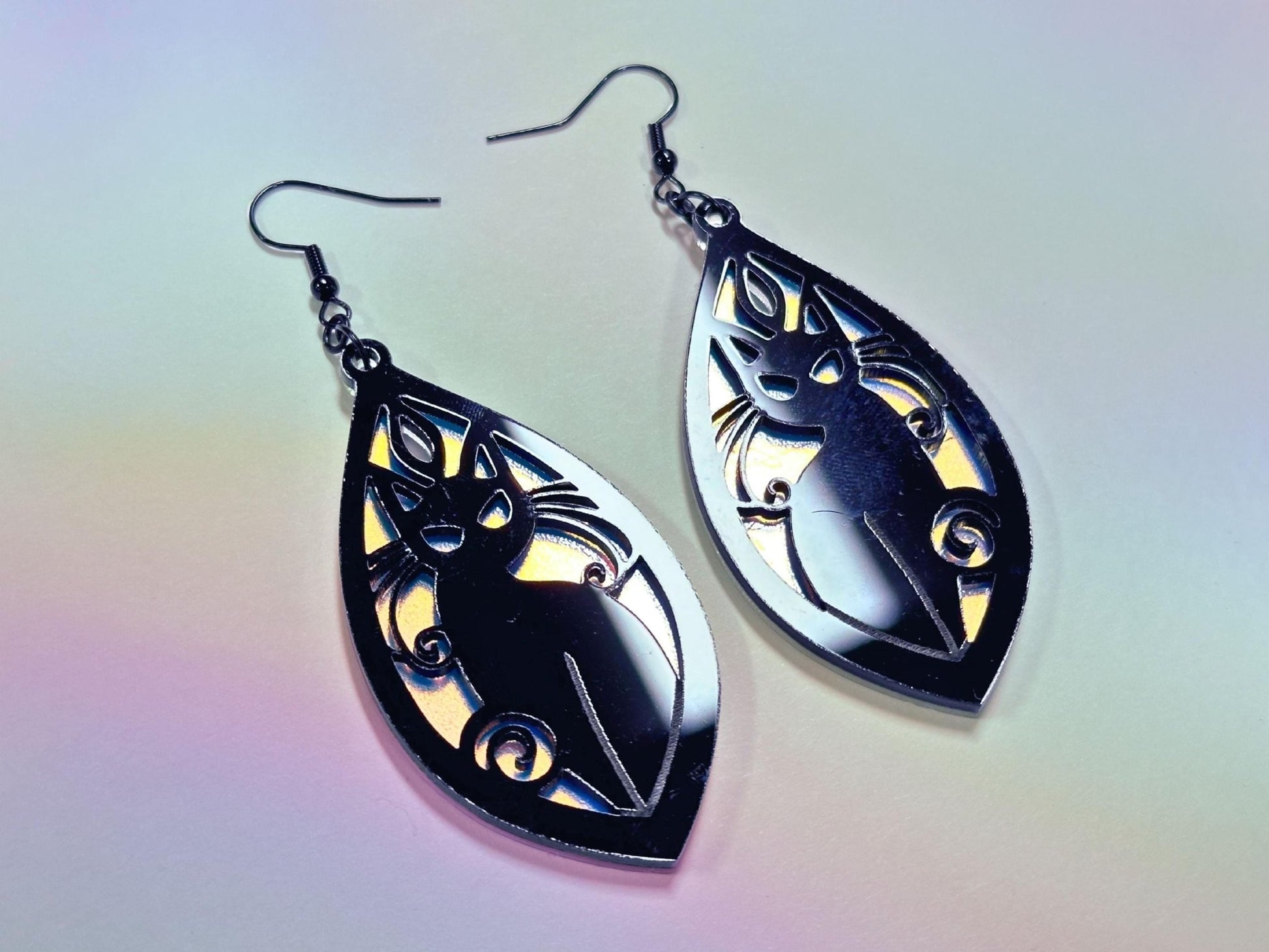 Black Cat | Black & Iridescent - Painted Raina