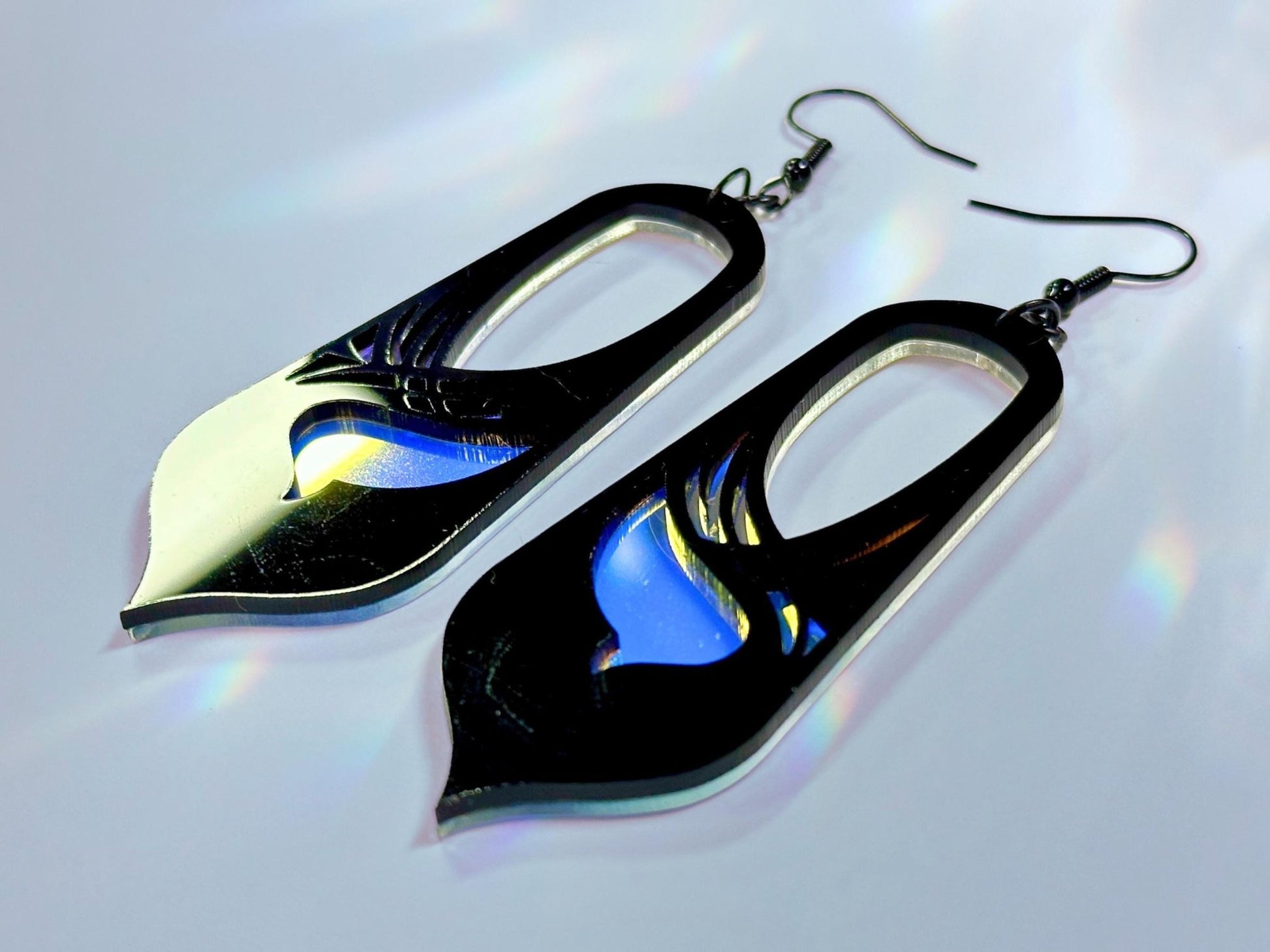 Bronwyn | Black & Iridescent - Painted Raina
