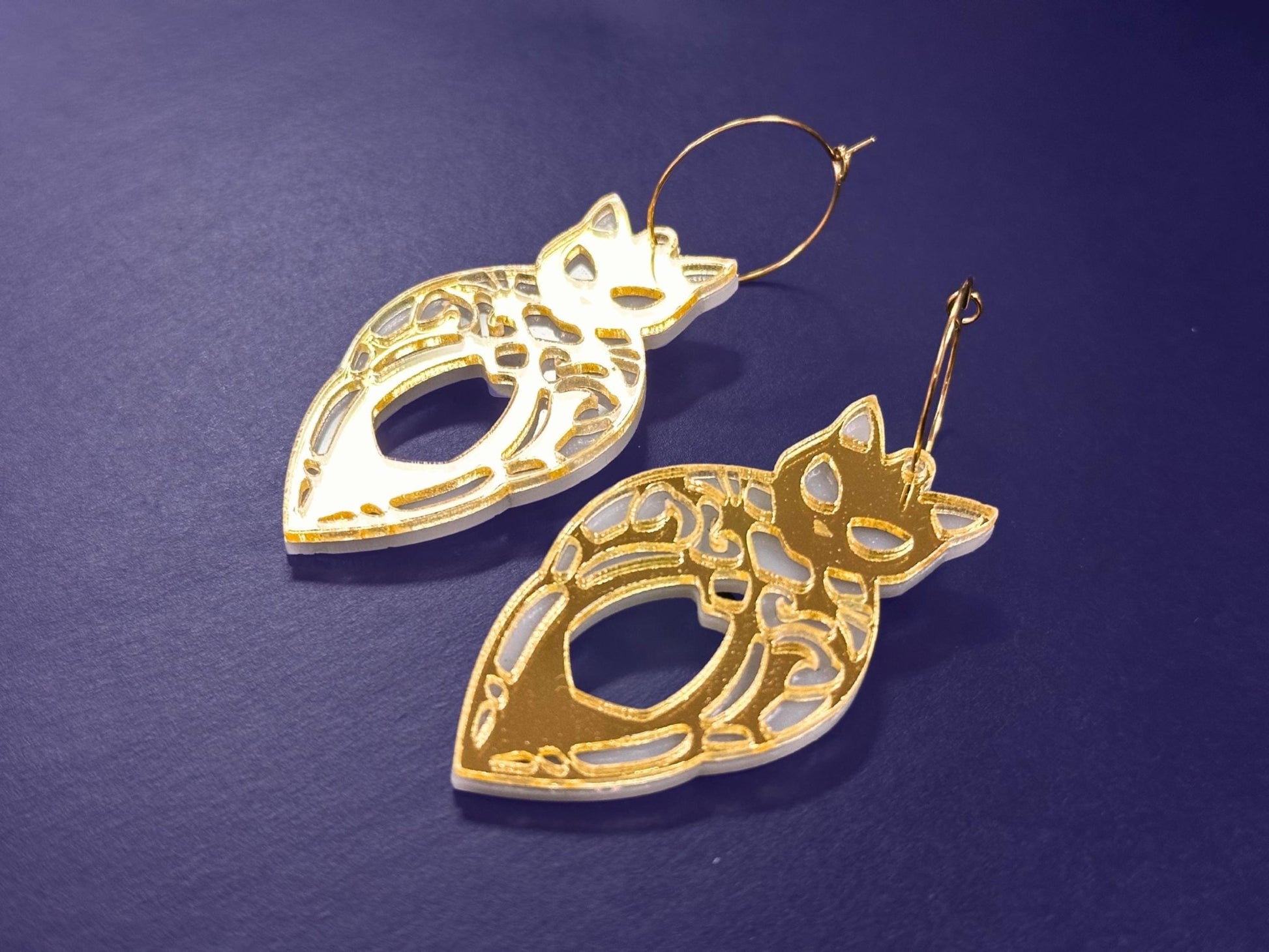 Egyptian Cat | Gold & White - Painted Raina