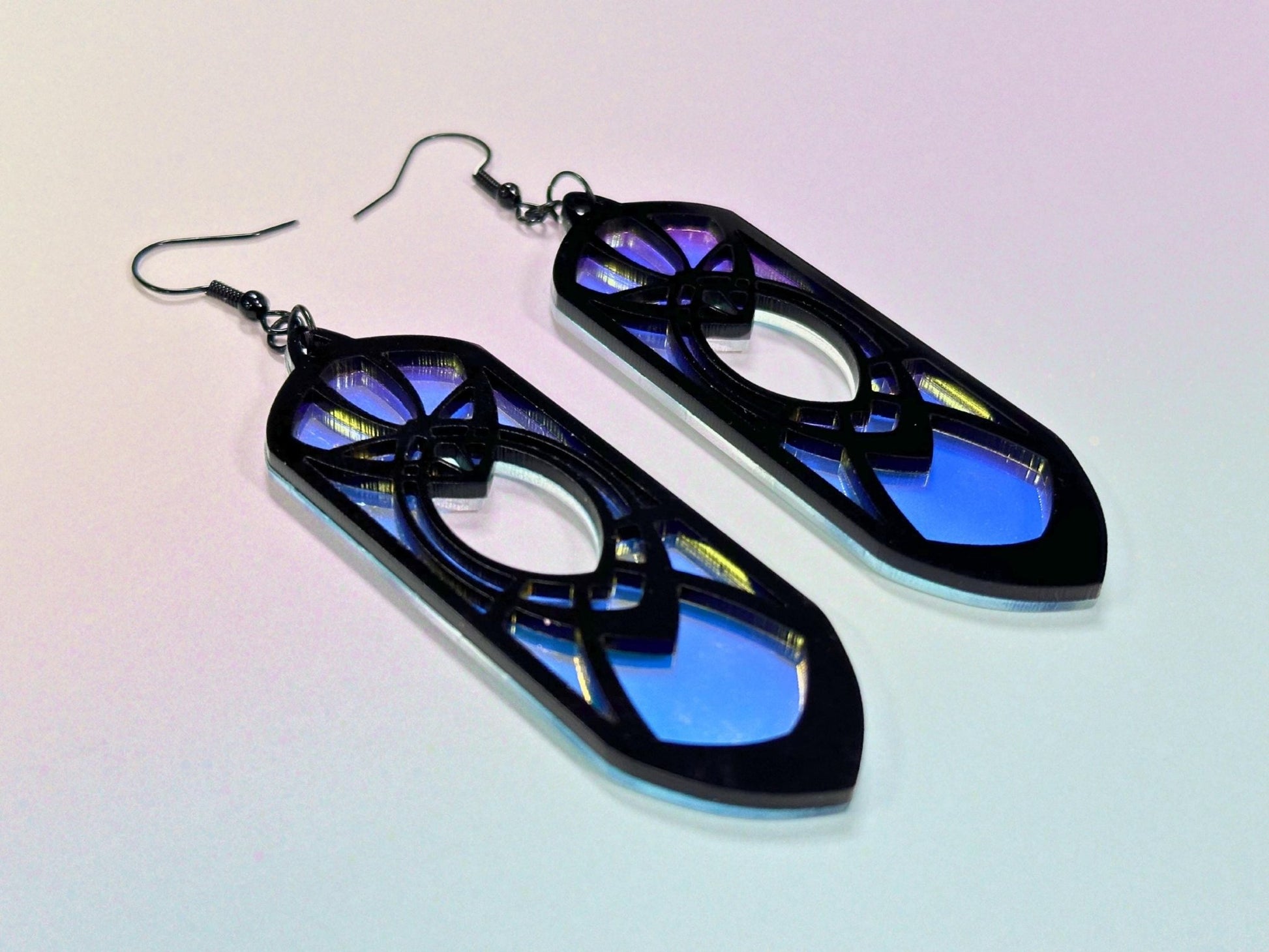 Eowyn | Black & Iridescent - Painted Raina
