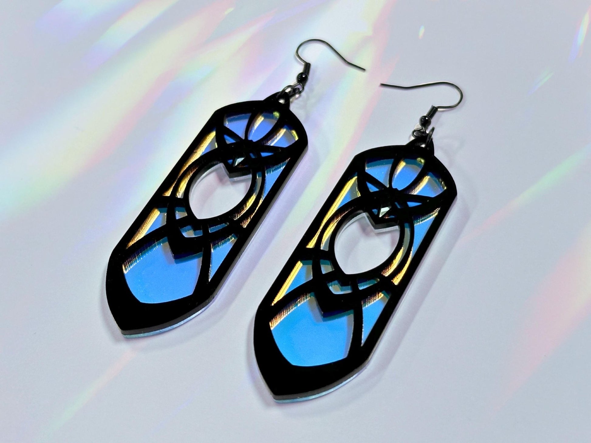 Eowyn | Black & Iridescent - Painted Raina