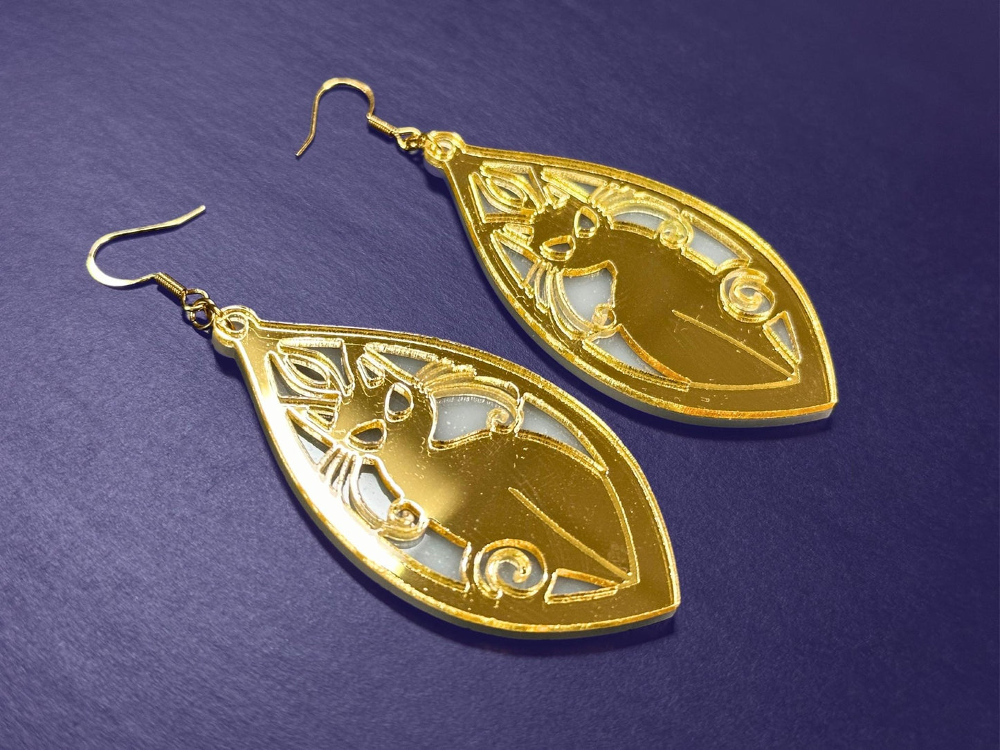 Golden Cat | Gold & White - Painted Raina