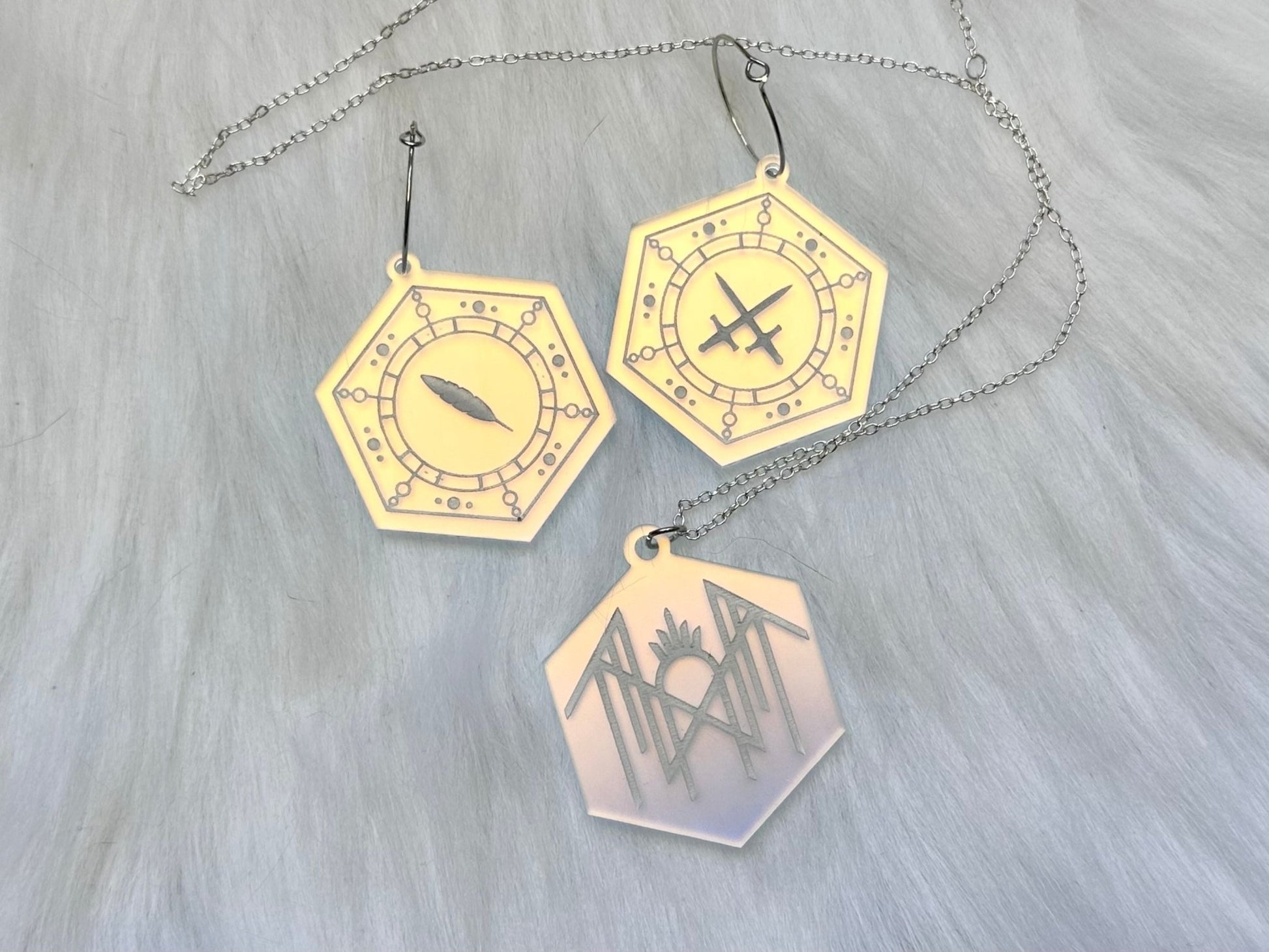 Iridescent Arcadia Jewelry Set - Painted Raina