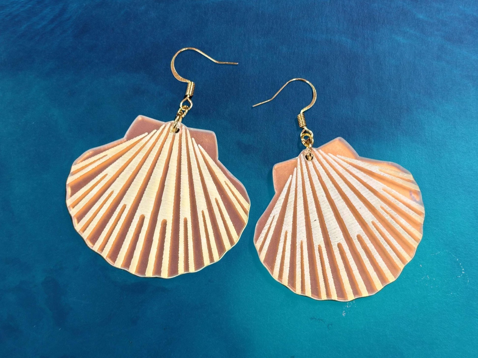 Iridescent Lion's Paw Scallop Shell Earrings - Painted Raina