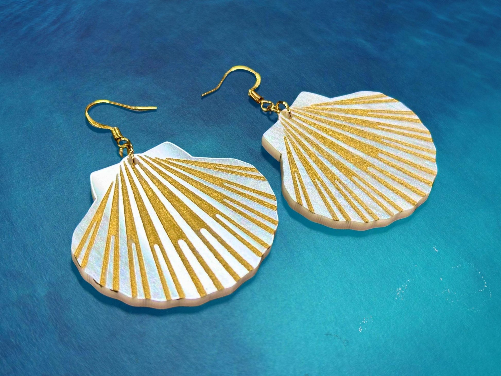 Lion's Paw Scallop Shell Earrings | White and Gold - Painted Raina