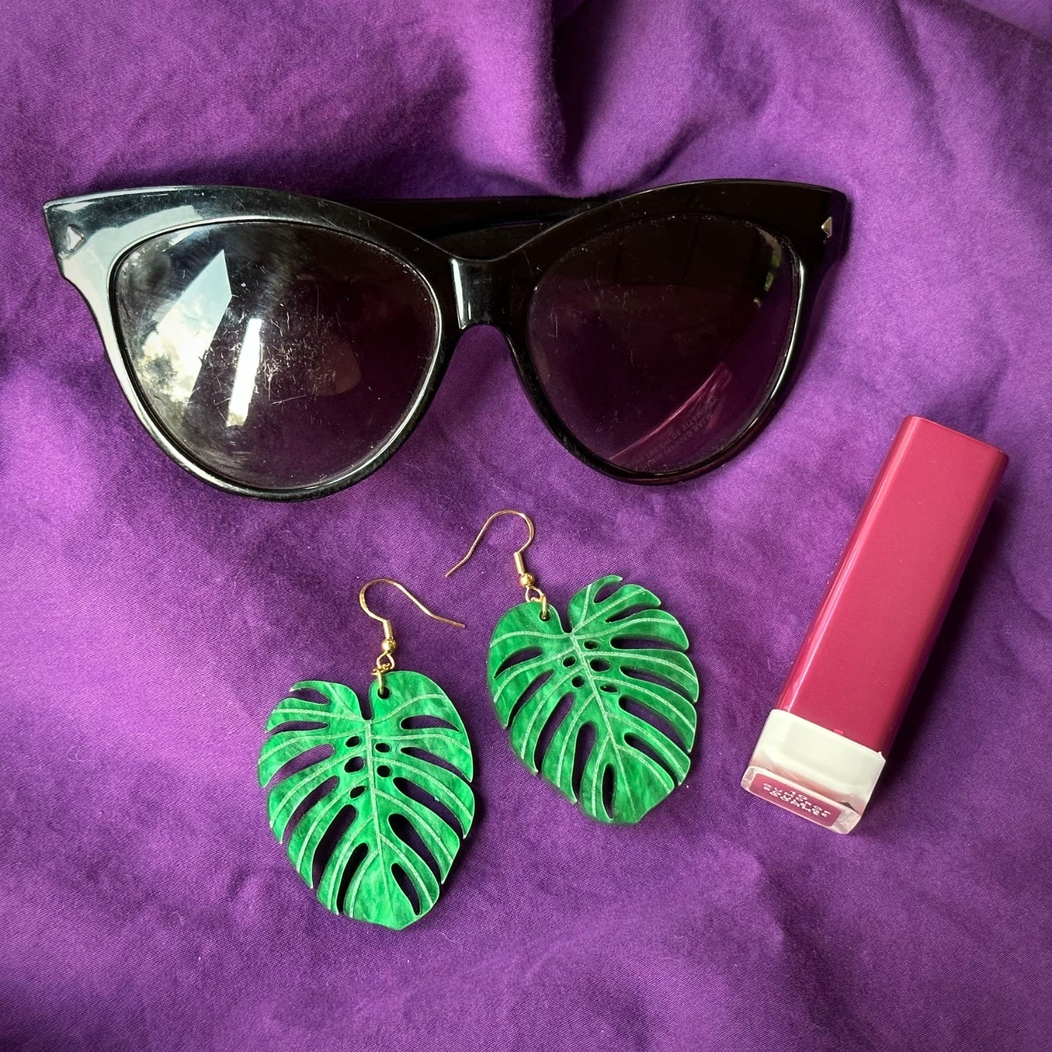 Emerald Green Monstera Leaf Earrings - Driftless Enchantments
