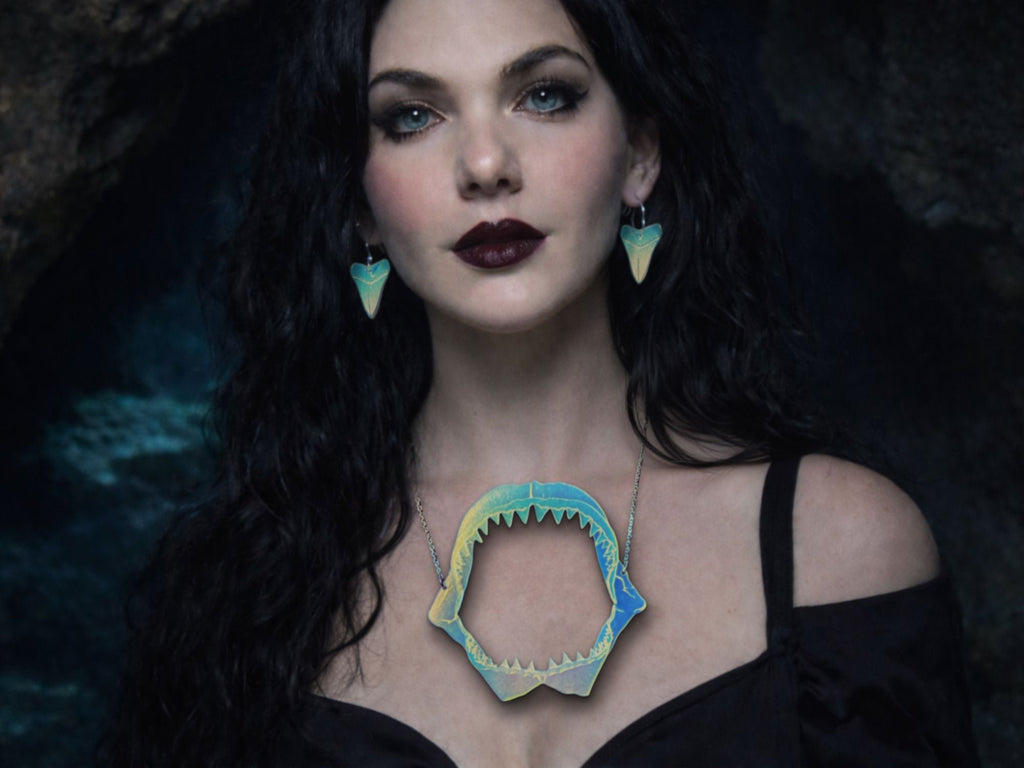Apex Shark Set | Iridescent Glow