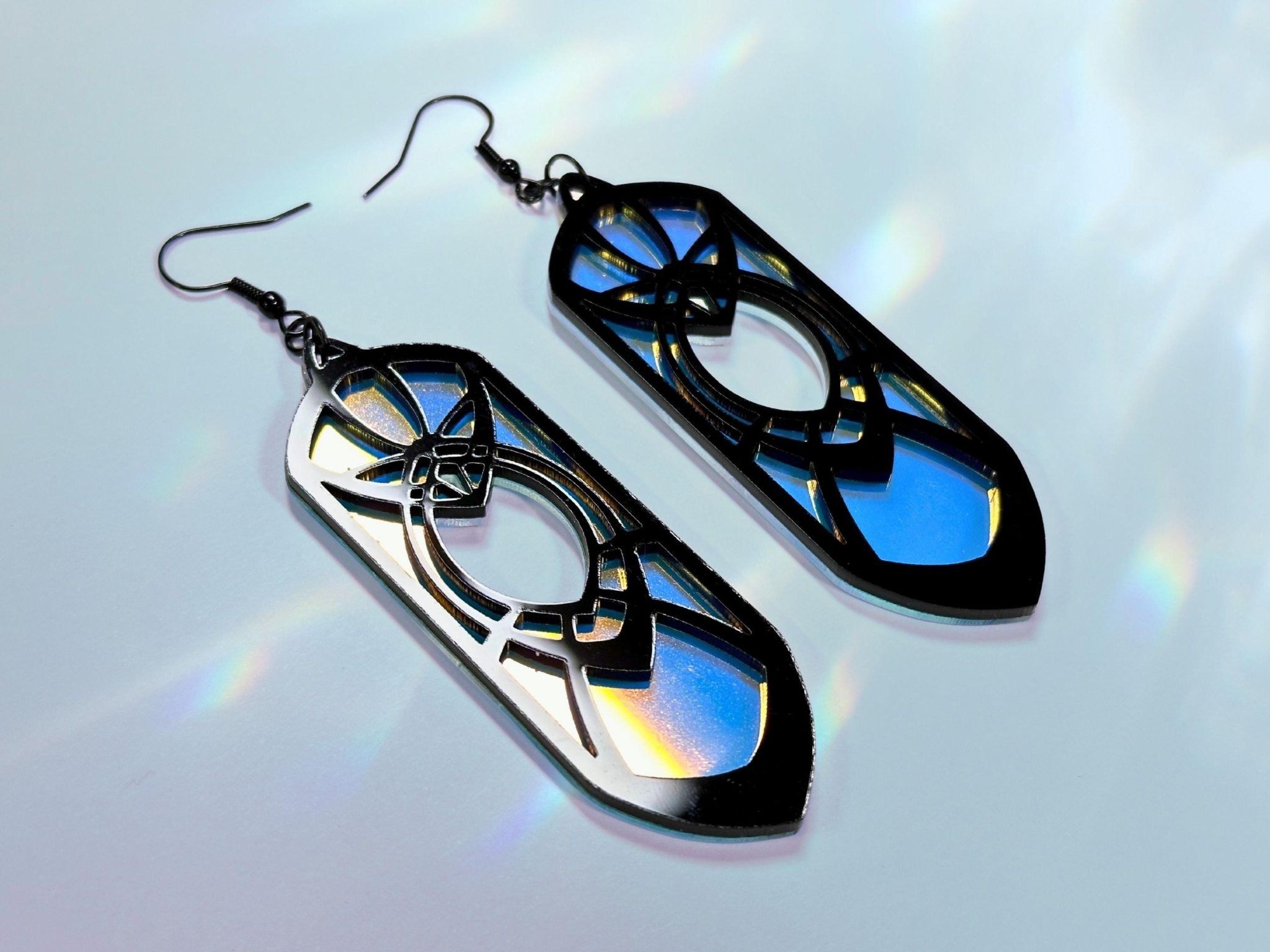 Eowyn | Black & Iridescent - Painted Raina