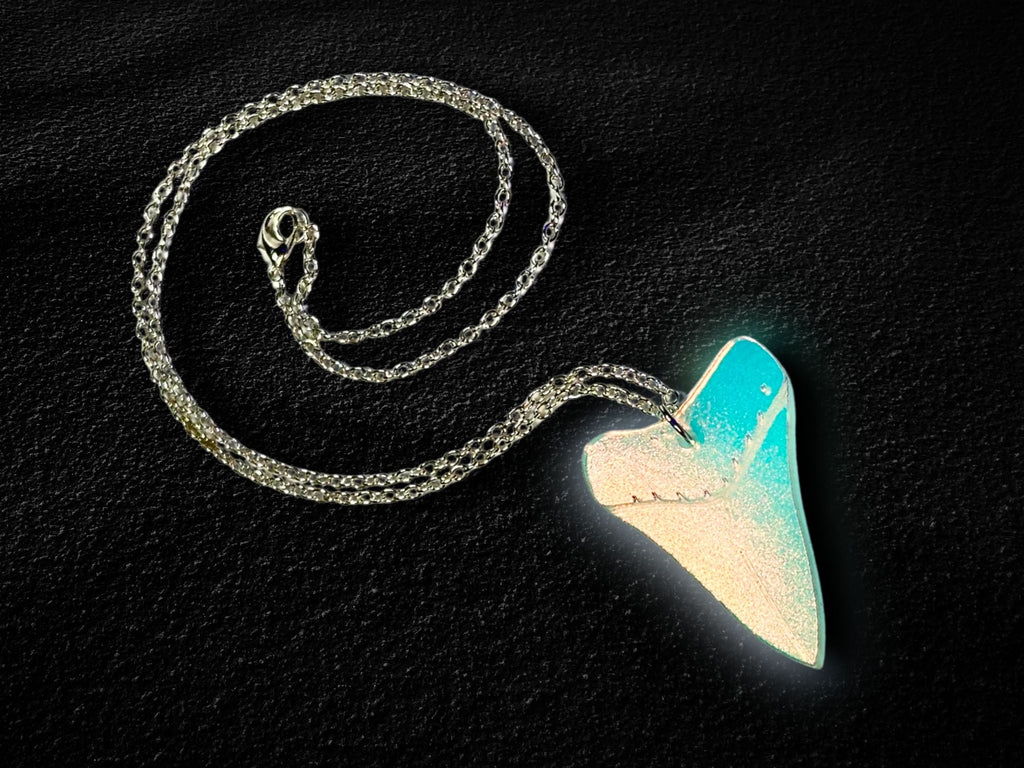 Shark Tooth Pendant | Iridescent Glow