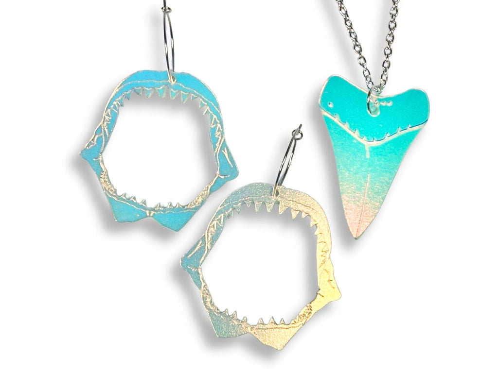 Shark Tooth Relic Set | Iridescent Glow