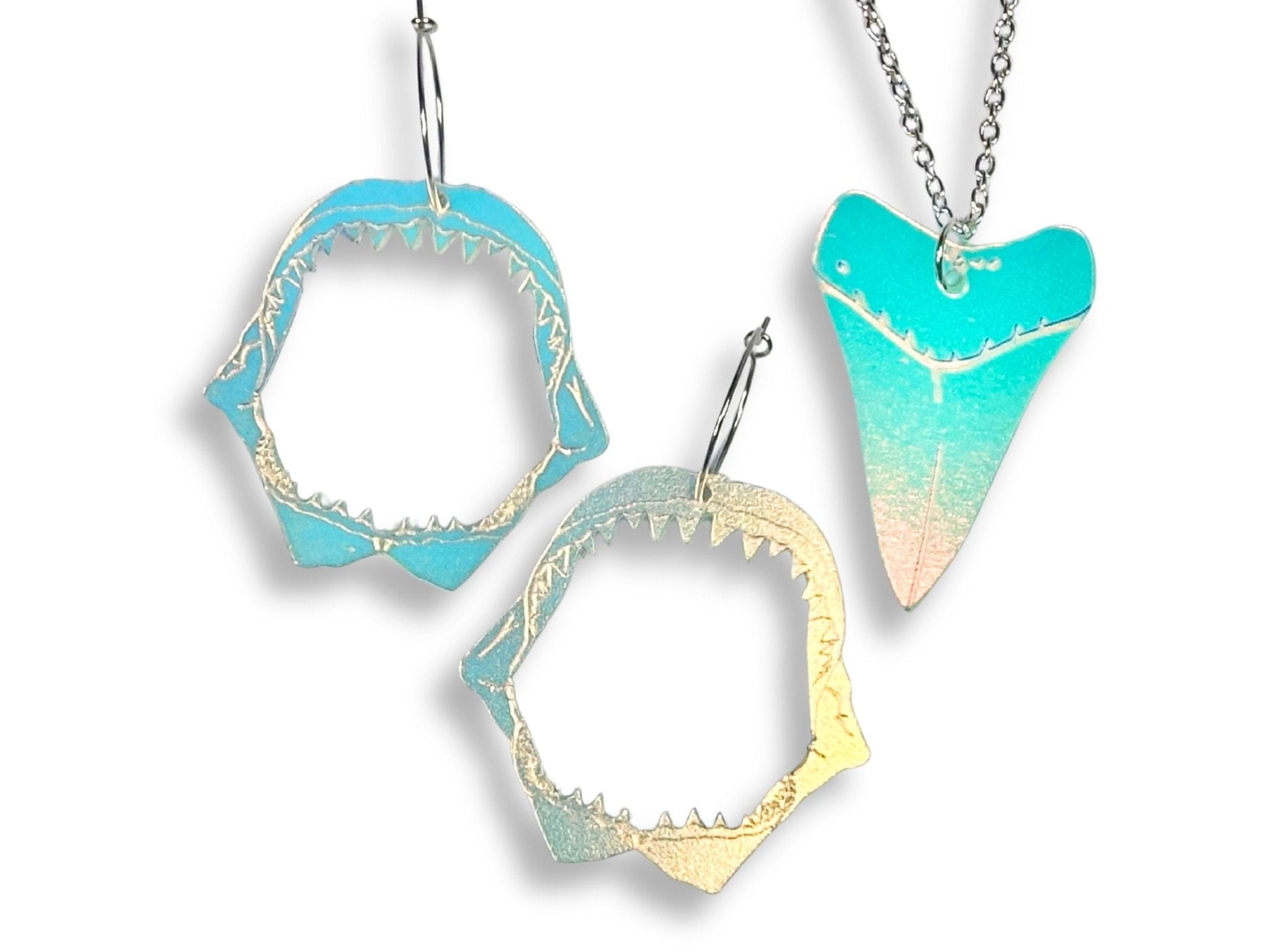 Shark Tooth Relic Set | Iridescent Glow