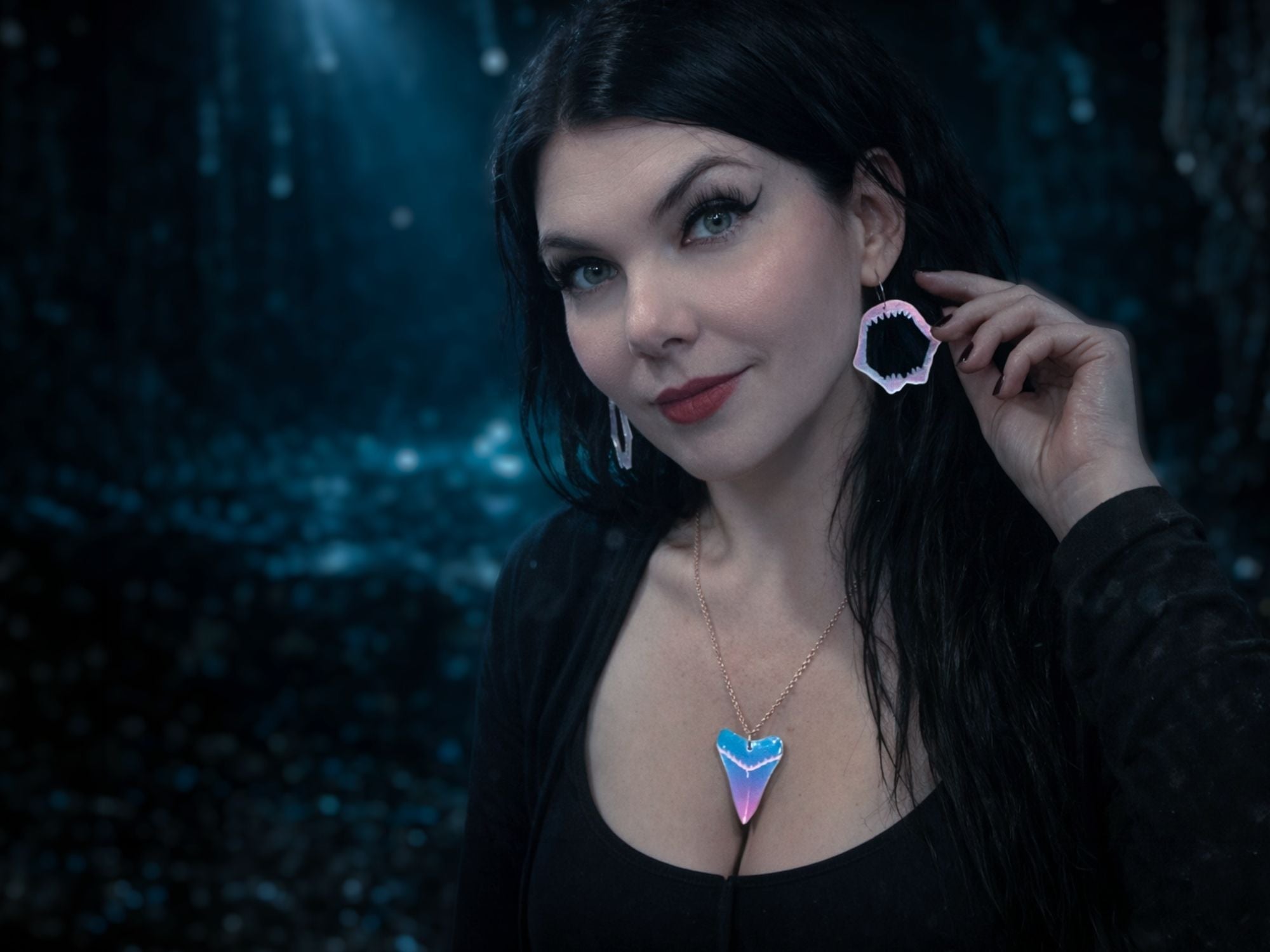 Shark Tooth Relic Set | Iridescent Glow