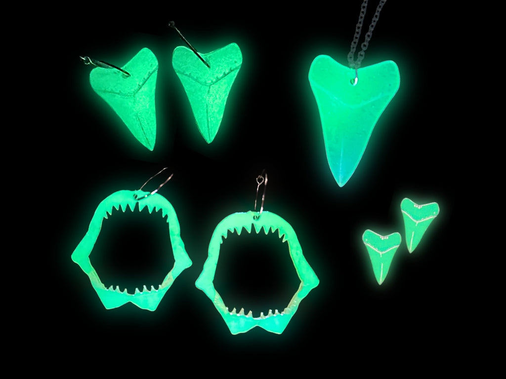Shark Tooth Relic Set | Iridescent Glow