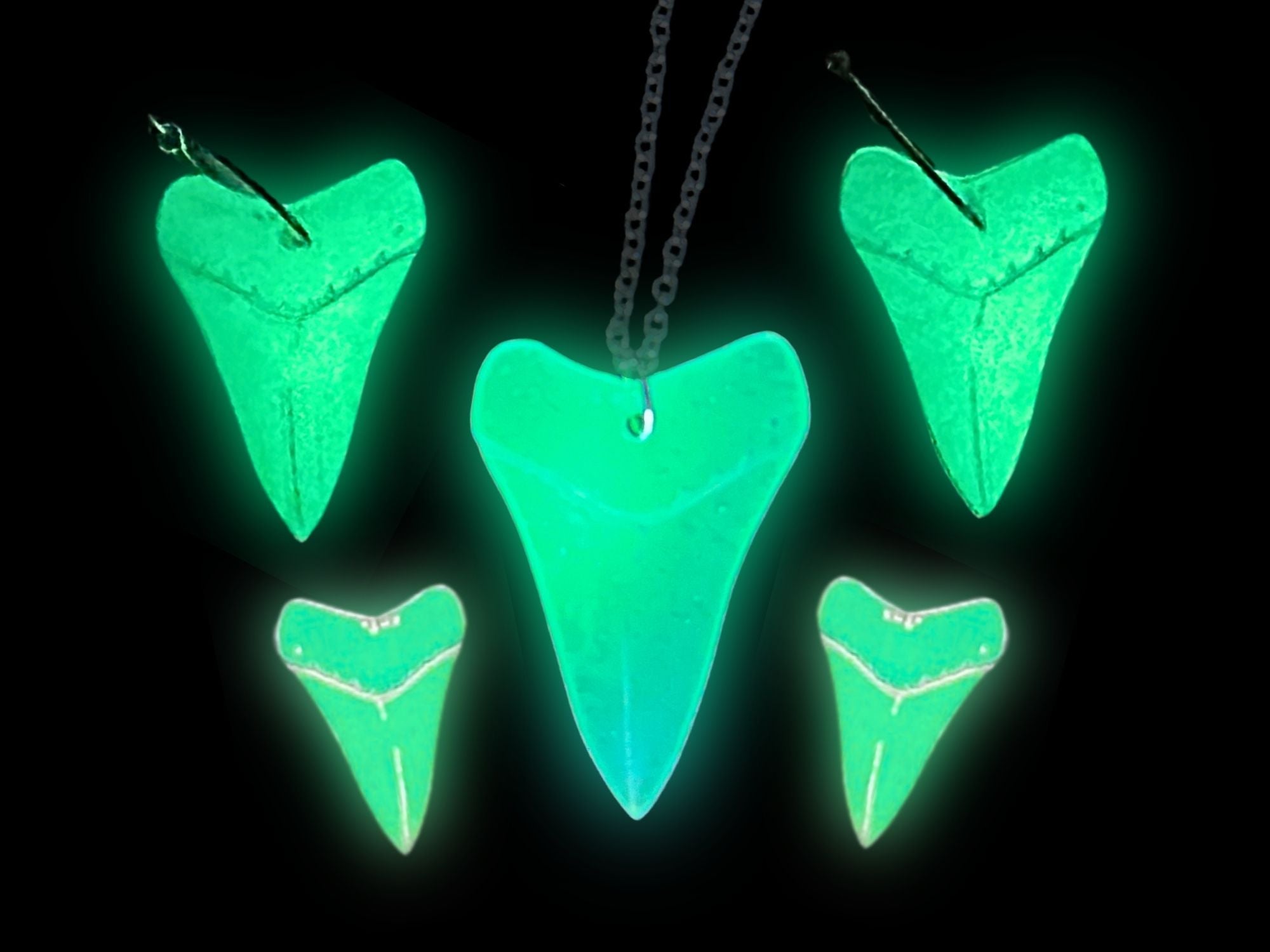 Take a Bite Shark Tooth Set | Iridescent Glow